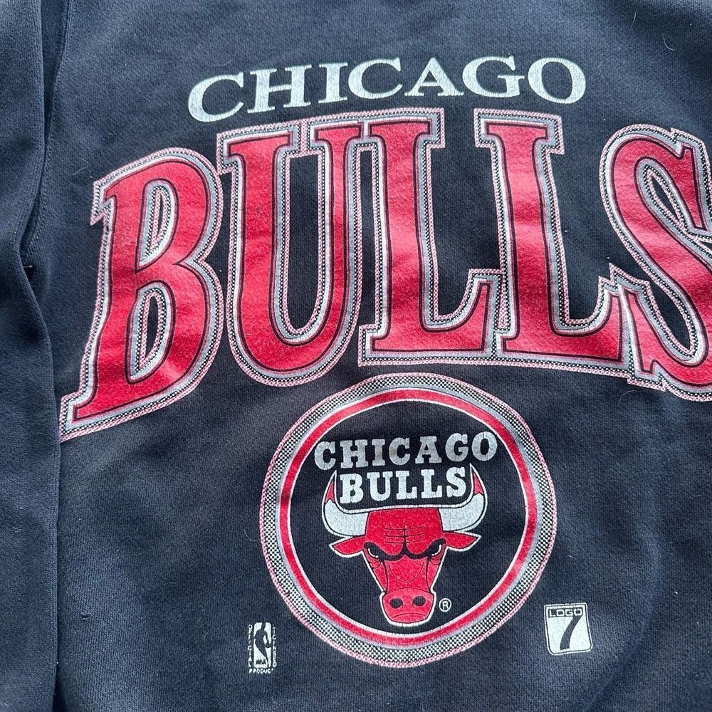Vintage 90s Russell Athletic Bulls NBA Crewneck M/S Black Chopped Collar - Picture 3 of 8